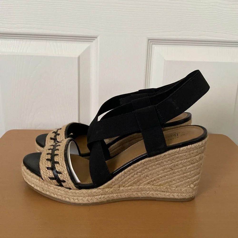 G.H. Bass Rylee Espadrille Wedge Sandals Black and Tan Women’s Size 9.5M